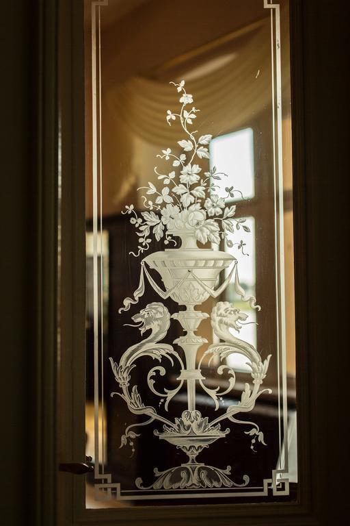 Hotel Leyscher Hof Leutesdorf ภายนอก รูปภาพ