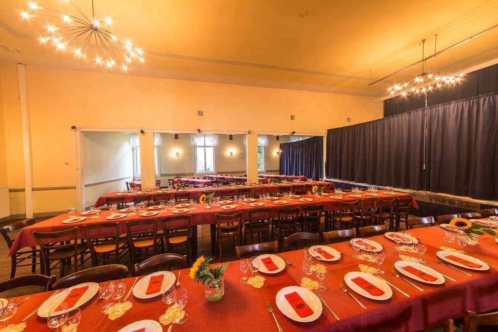 Hotel Leyscher Hof Leutesdorf ภายนอก รูปภาพ