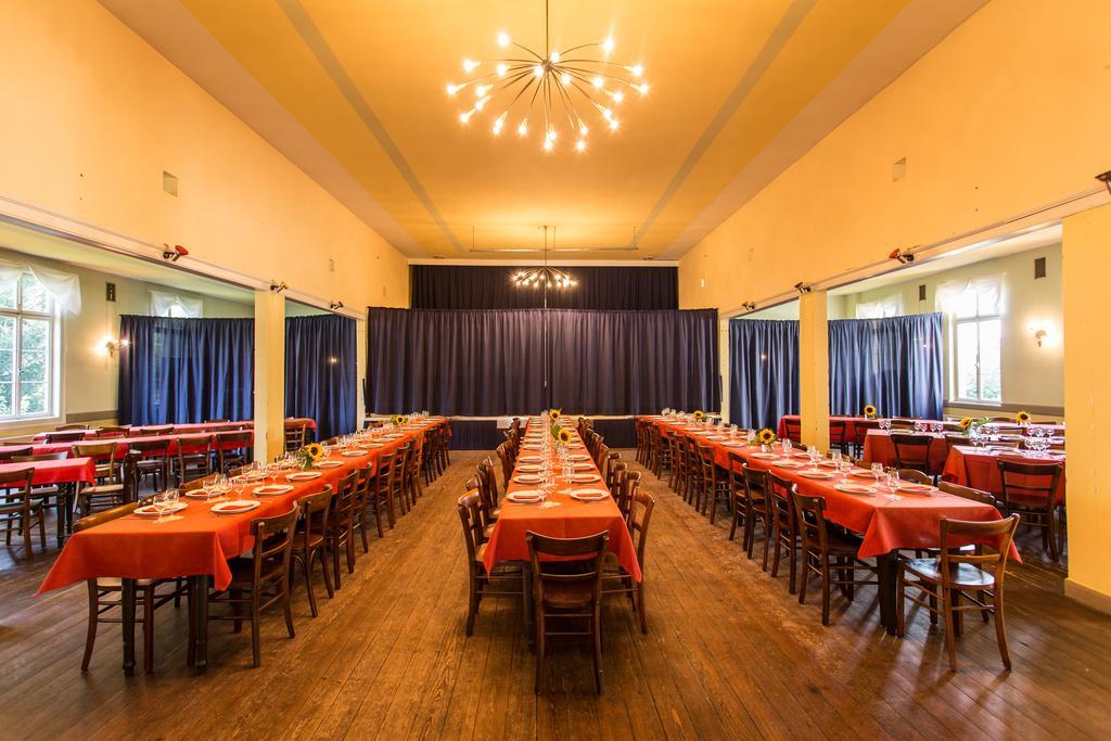 Hotel Leyscher Hof Leutesdorf ภายนอก รูปภาพ